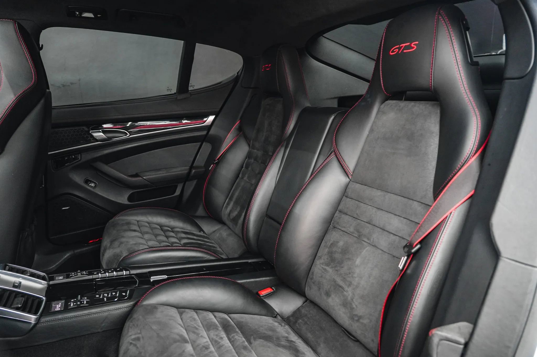 Used 2015 Porsche Panamera GTS w/ Premium Package Plus image 52