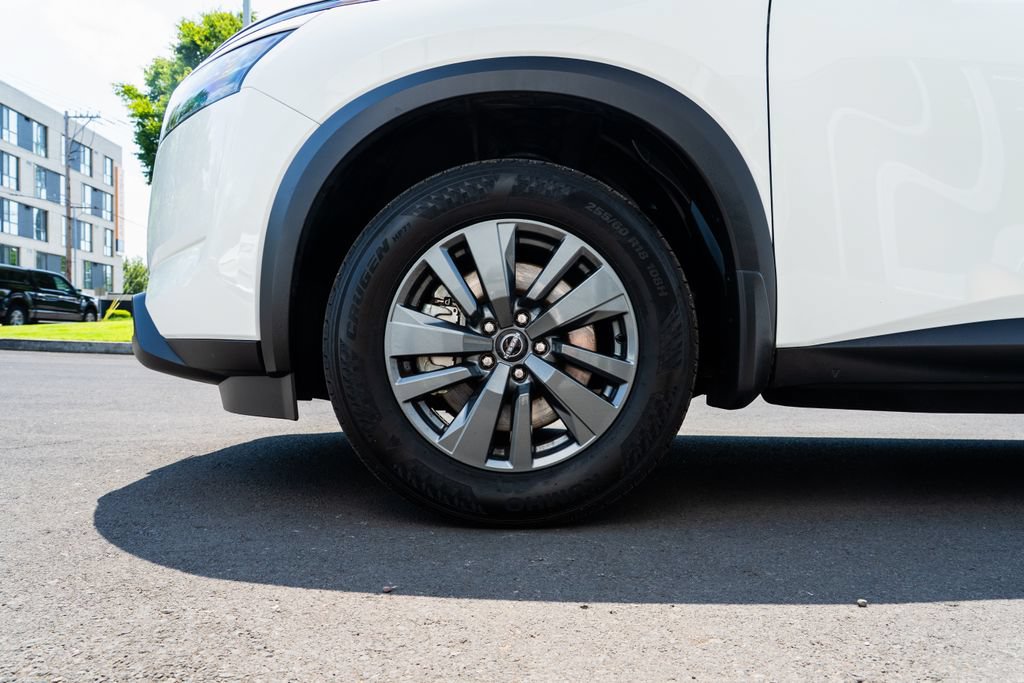 Used 2024 Nissan Pathfinder S w/ Cargo Package AWD/4WD image 7