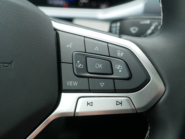 Used 2025 Volkswagen Taos SE AWD/4WD image 26