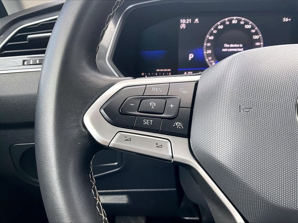 Used 2022 Volkswagen Tiguan SE AWD/4WD image 22