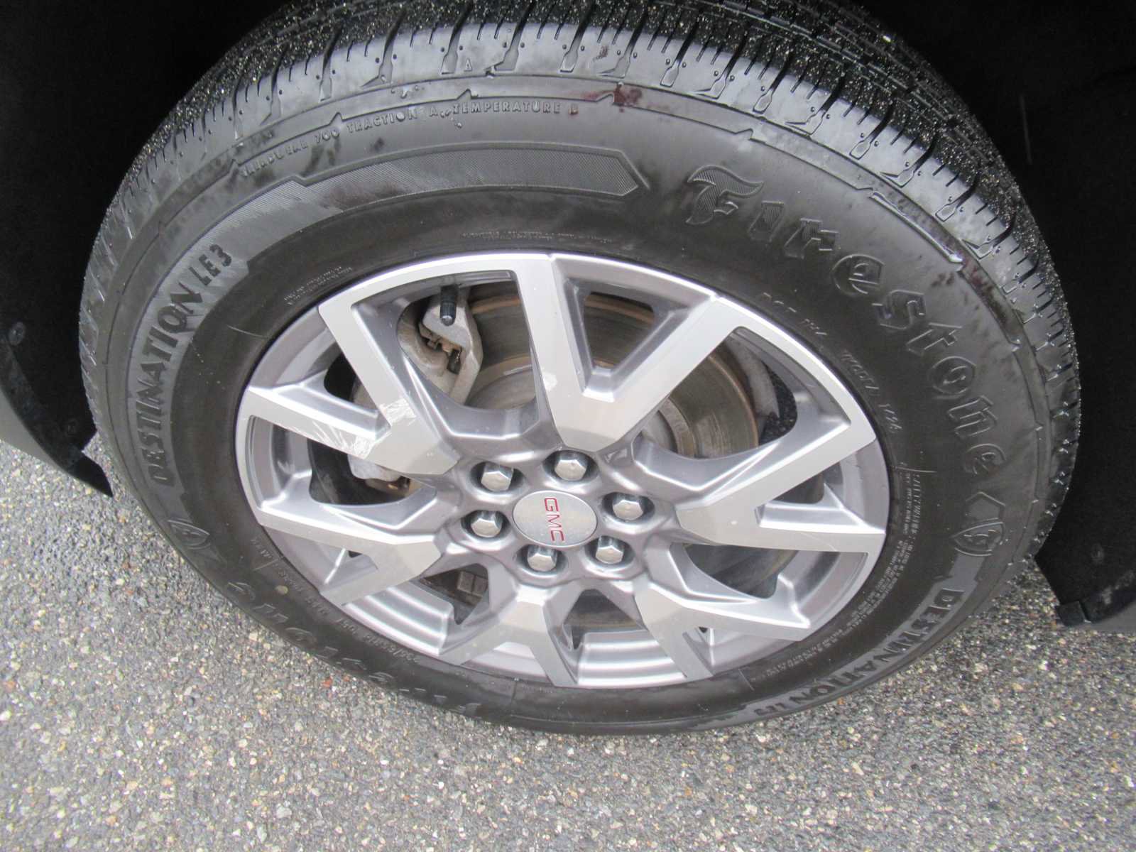 Used 2018 GMC Acadia SLE FWD image 11