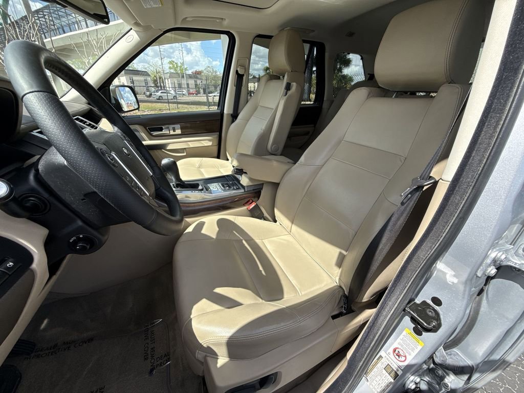 Used 2013 Land Rover Range Rover Sport HSE image 13