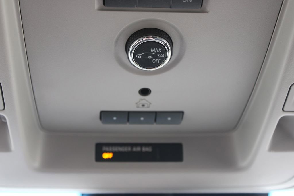 Used 2020 GMC Yukon XL Denali RWD image 39
