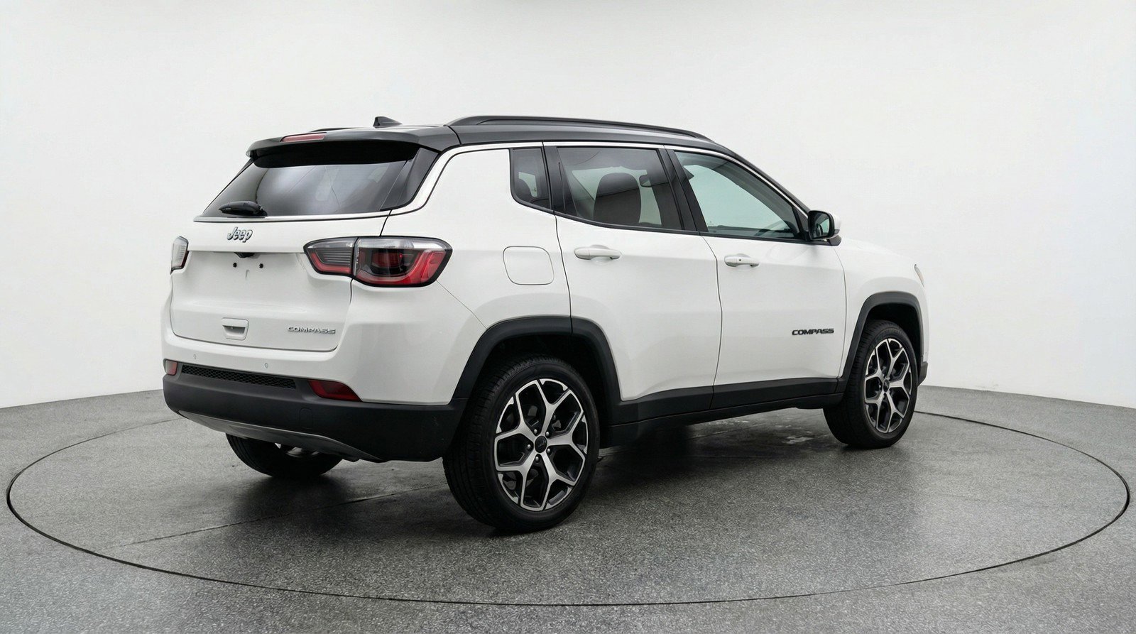 Used 2025 Jeep Compass Limited image 9