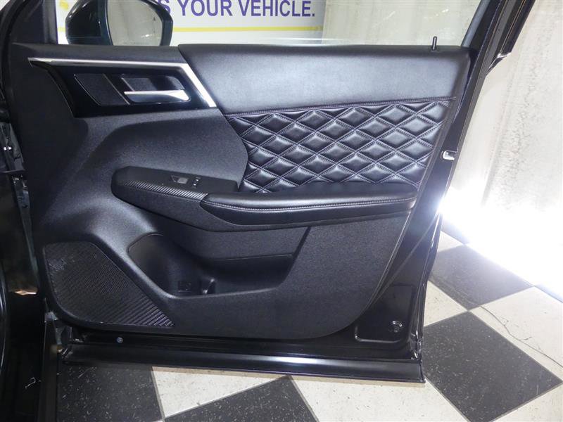 Used 2022 Mitsubishi Outlander SEL AWD/4WD image 26