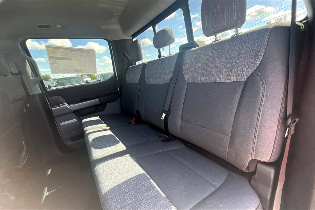New 2027 Ford F450 XLT w/ XLT Premium Package AWD/4WD image 10