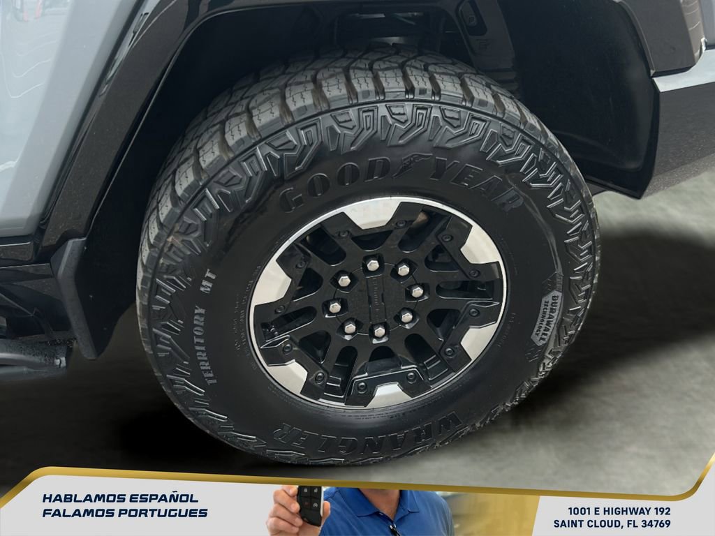 Used 2024 GMC Hummer EV 2X w/ Extreme Off-Road Package image 37