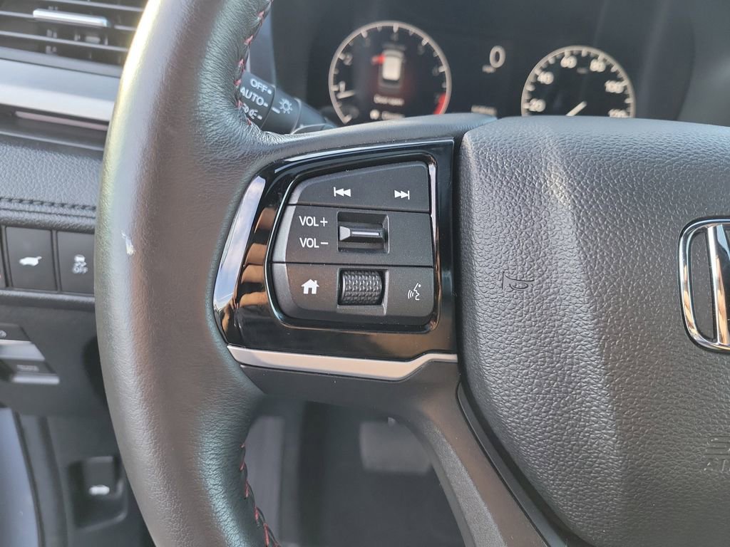 Used 2025 Honda Odyssey Sport-L image 29