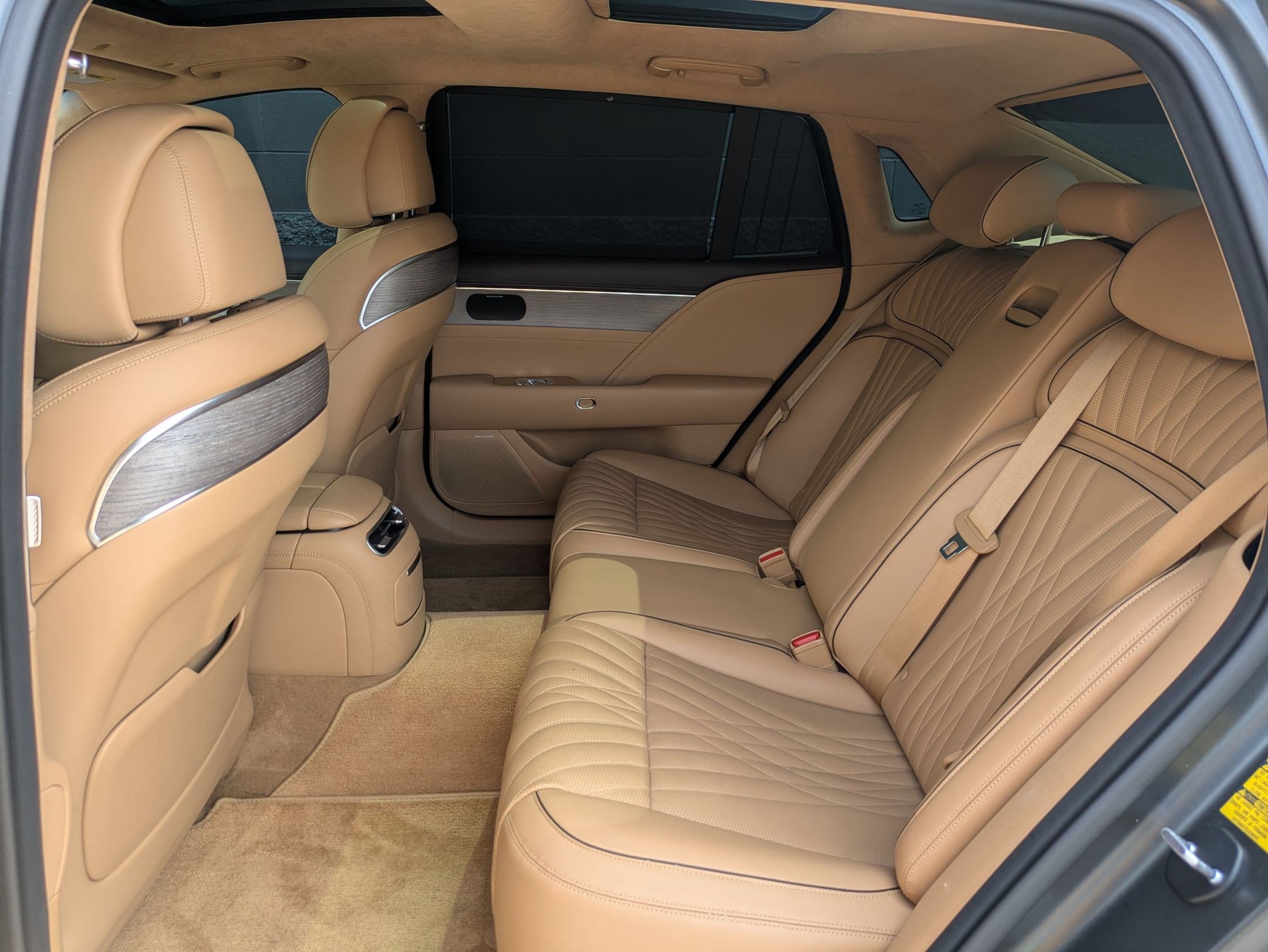 Used 2023 Genesis G90 3.5T AWD/4WD image 25