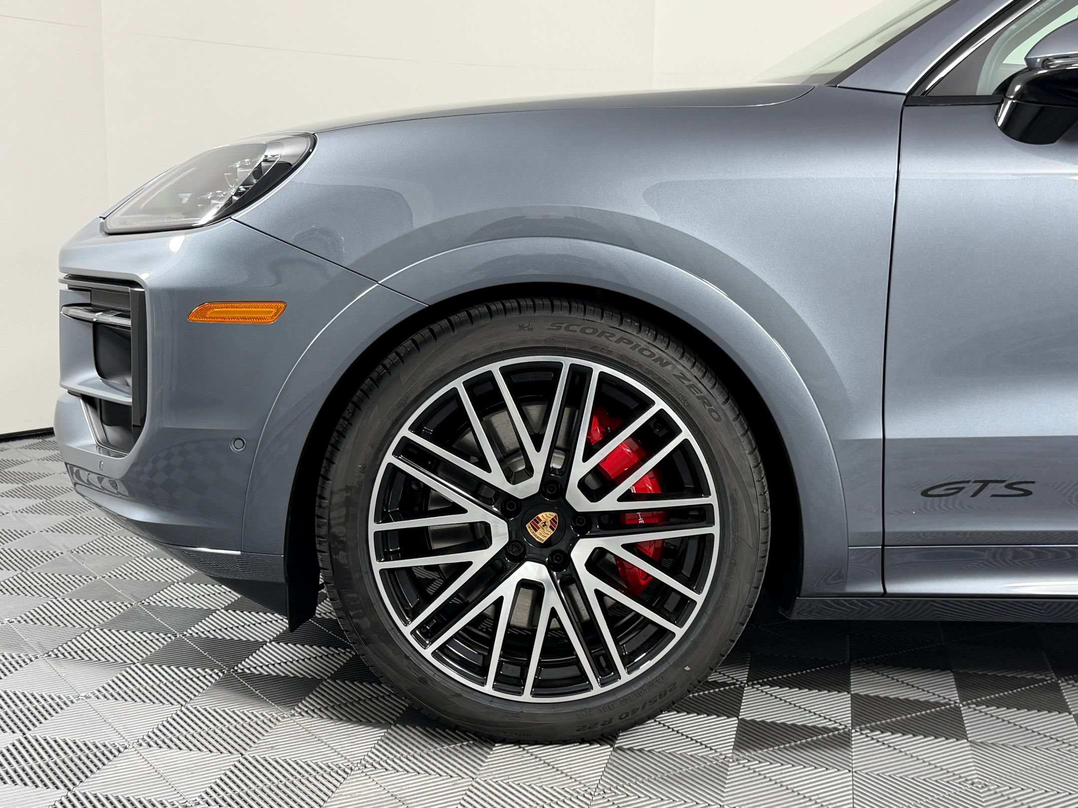 New 2026 Porsche Cayenne GTS AWD/4WD image 13