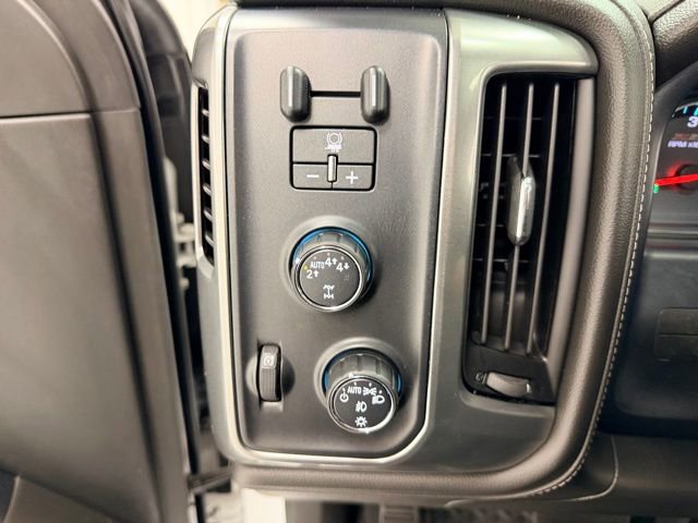 Used 2018 Chevrolet Silverado 1500 LTZ Z71 w/ Redline Edition AWD/4WD image 17