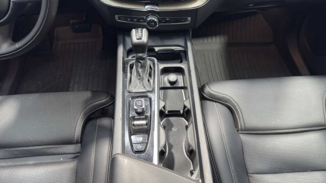 Used 2019 Volvo XC60 T5 Inscription w/ Protection Package AWD/4WD image 20