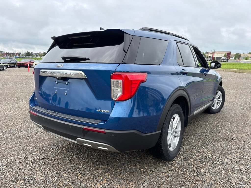 Used 2023 Ford Explorer XLT w/ Equipment Group 202A AWD/4WD image 12