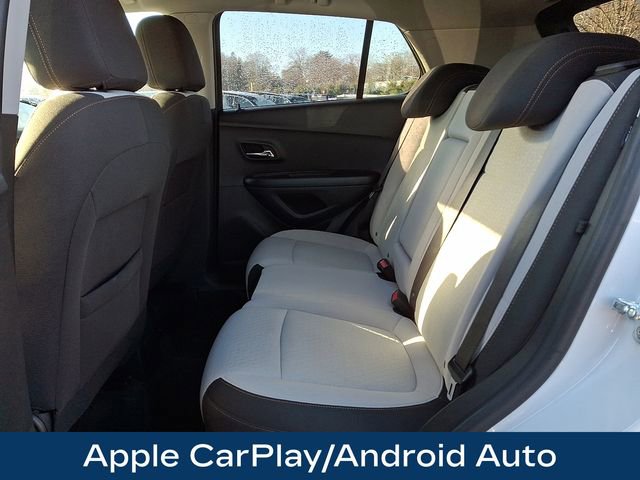 Used 2022 Chevrolet Trax LS w/ Tint and Cruise Package image 14