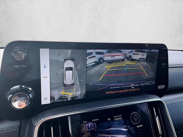 Used 2023 Lexus LX 600 4WD w/ Premium Package image 23