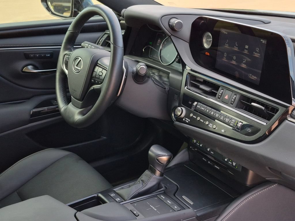 Used 2022 Lexus ES 300h w/ Premium Package FWD image 37