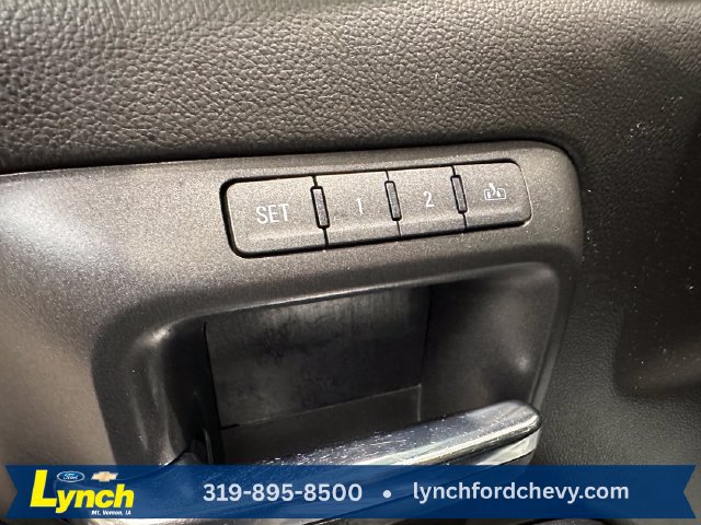 Used 2017 Chevrolet Silverado 1500 High Country AWD/4WD image 9