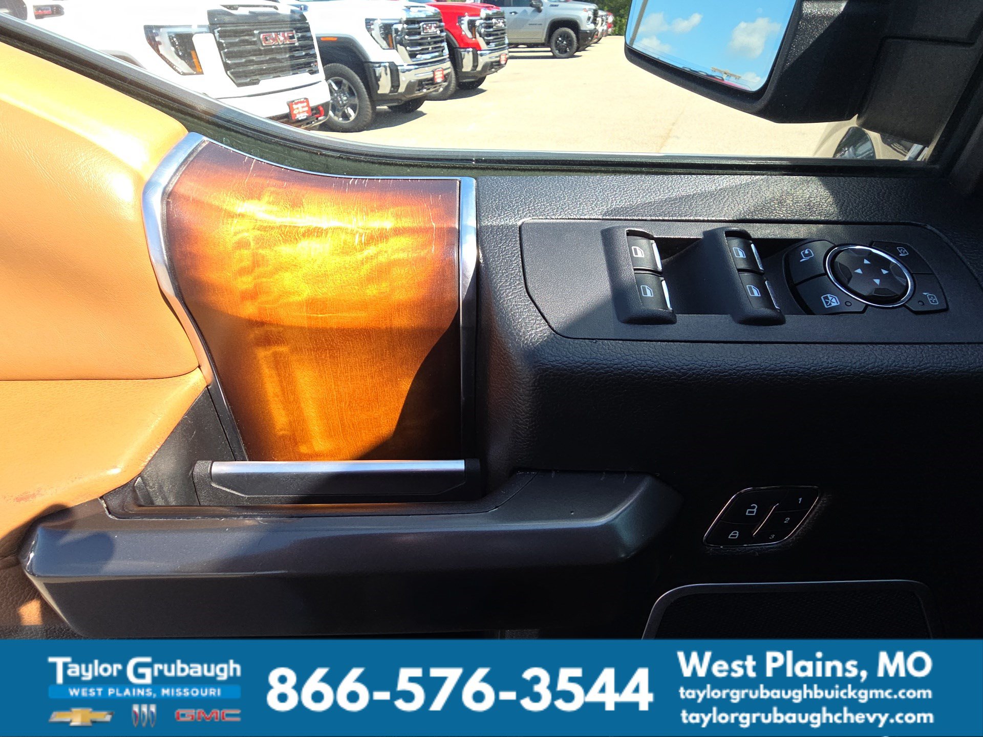 Used 2016 Ford F150 Limited w/ Trailer Tow Package AWD/4WD image 15