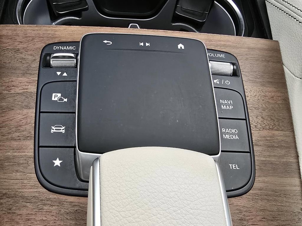 Used 2024 Mercedes-Benz GLS 580 4MATIC w/ Warmth & Comfort Package image 11
