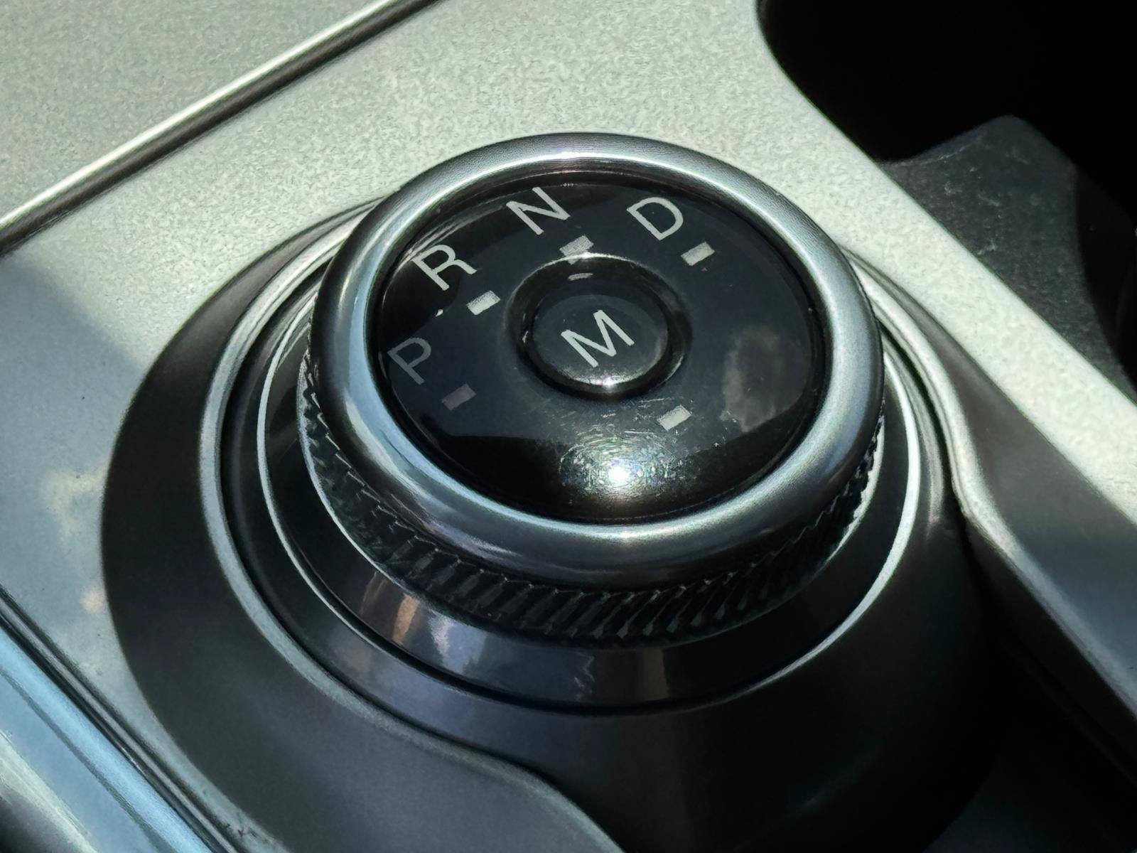Used 2020 Ford Explorer Limited AWD/4WD image 18