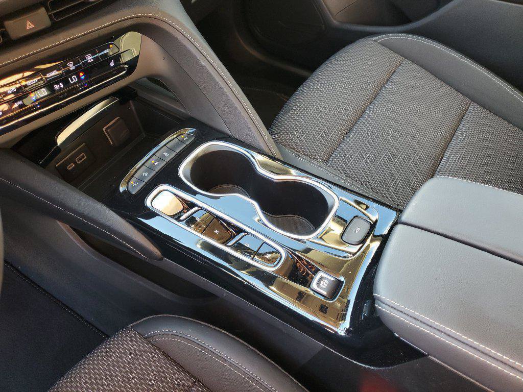 Used 2023 Buick Envision Preferred AWD/4WD image 19