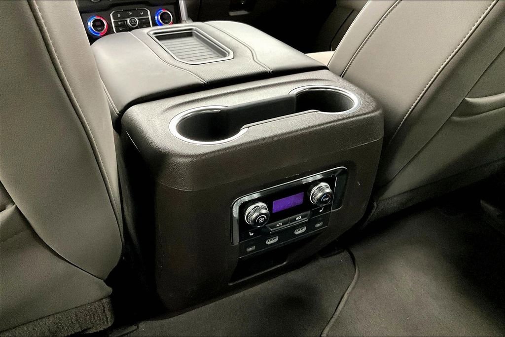 Used 2021 GMC Yukon SLT w/ SLT Luxury Plus Package image 31