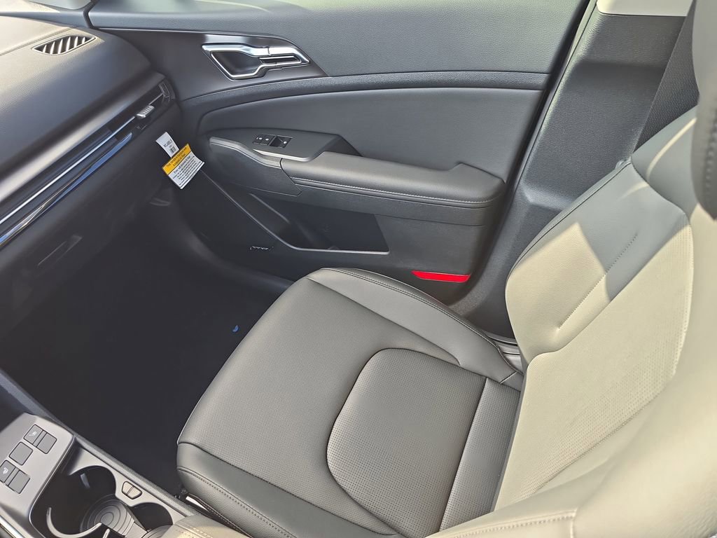 New 2026 Kia Sportage SX image 18