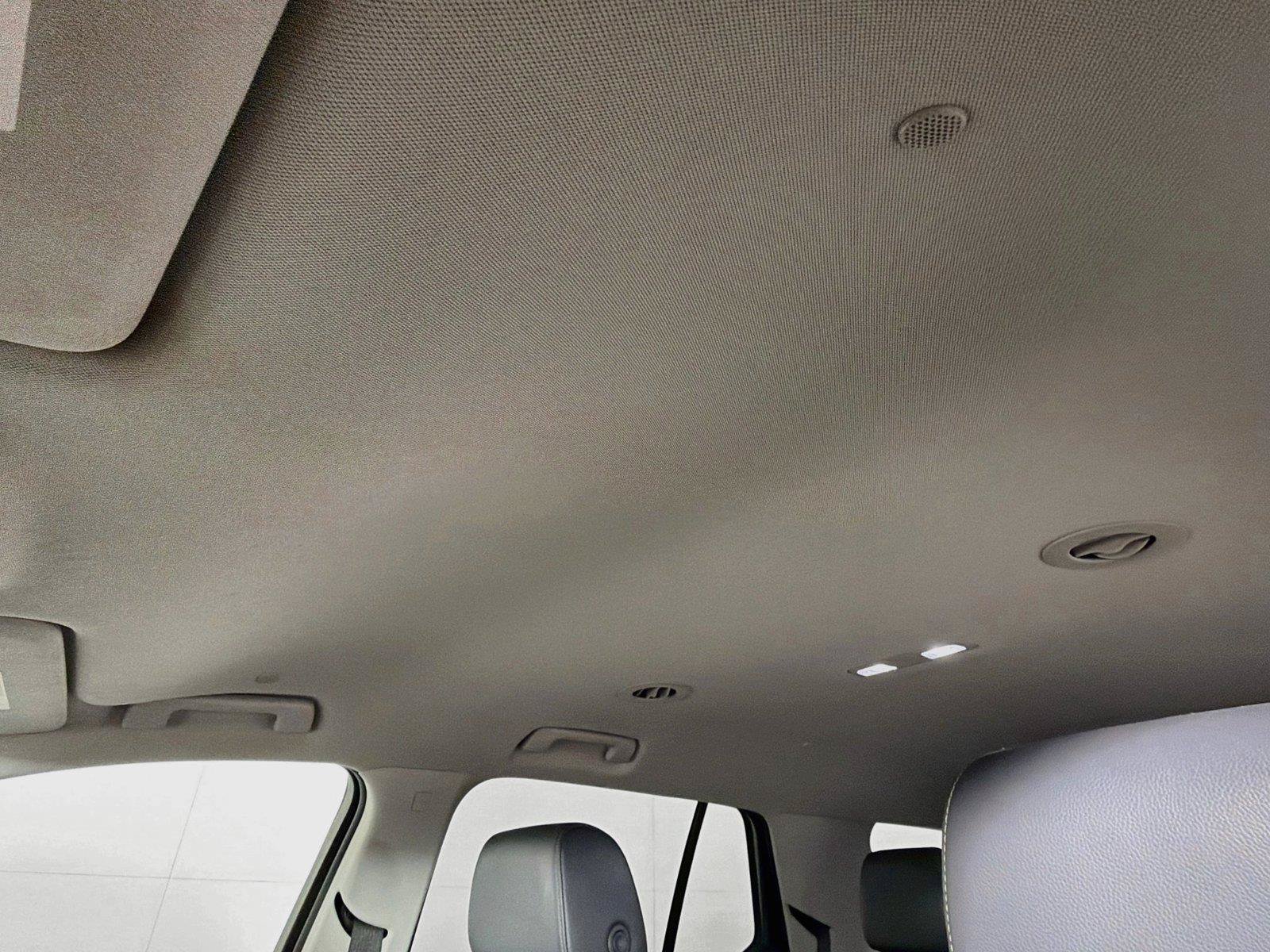 Used 2019 Chevrolet Traverse LT w/ LT Premium Package AWD/4WD image 5