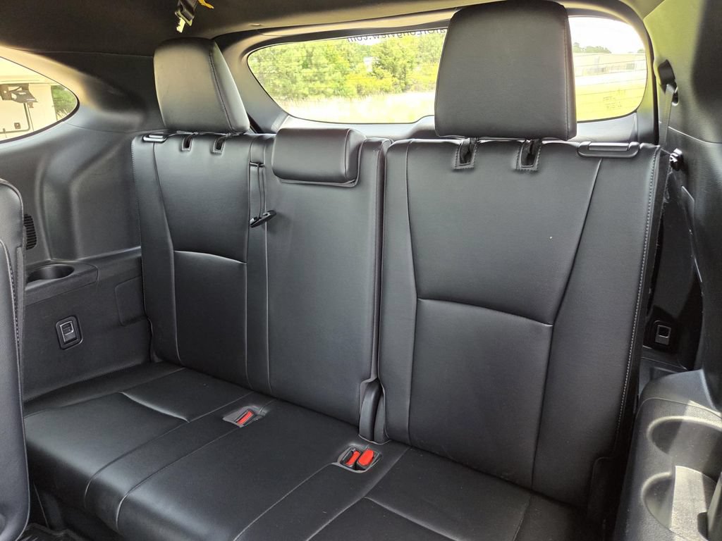 Used 2022 Toyota Highlander XSE FWD image 29