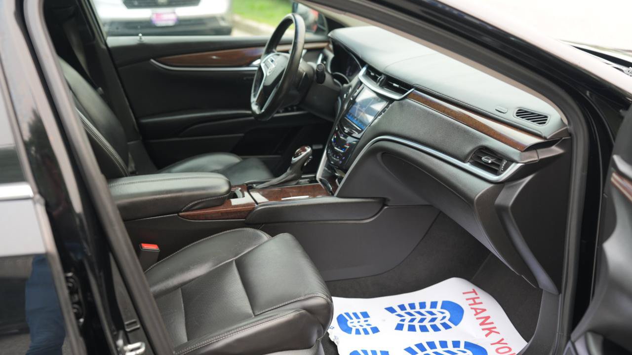 Used 2015 Cadillac XTS Luxury FWD image 25