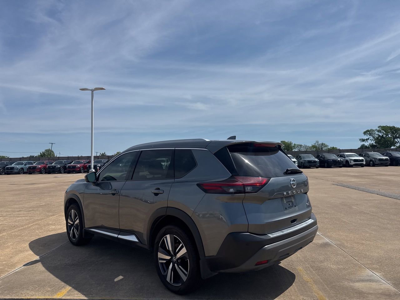 Certified 2021 Nissan Rogue SL FWD image 12