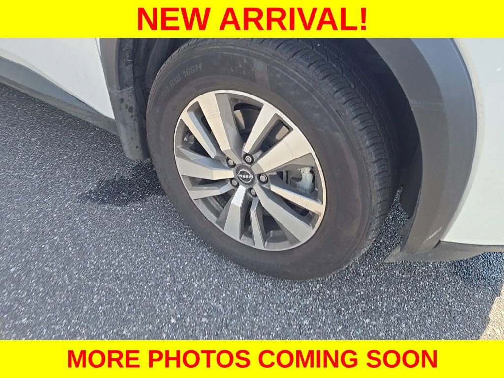 Used 2025 Nissan Pathfinder SL AWD/4WD image 5