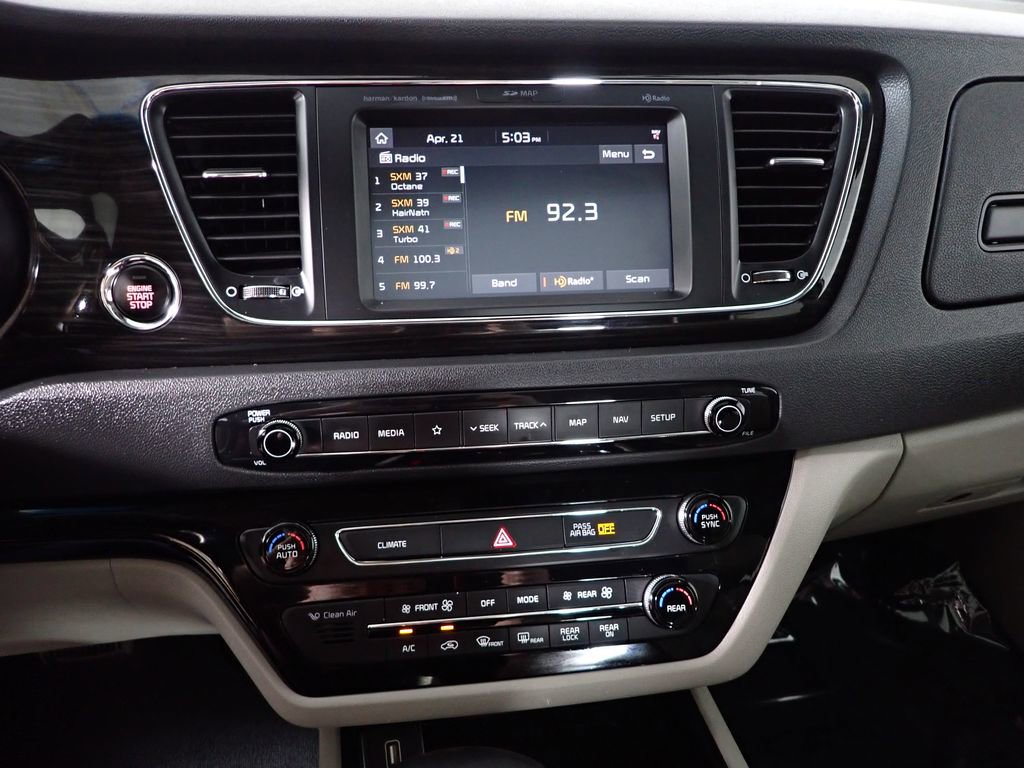 Used 2021 Kia Sedona SX FWD image 33