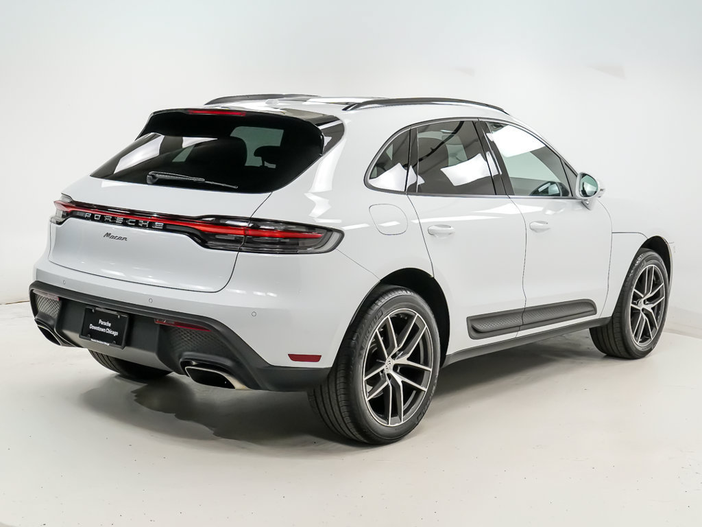 Certified 2024 Porsche Macan AWD/4WD image 10