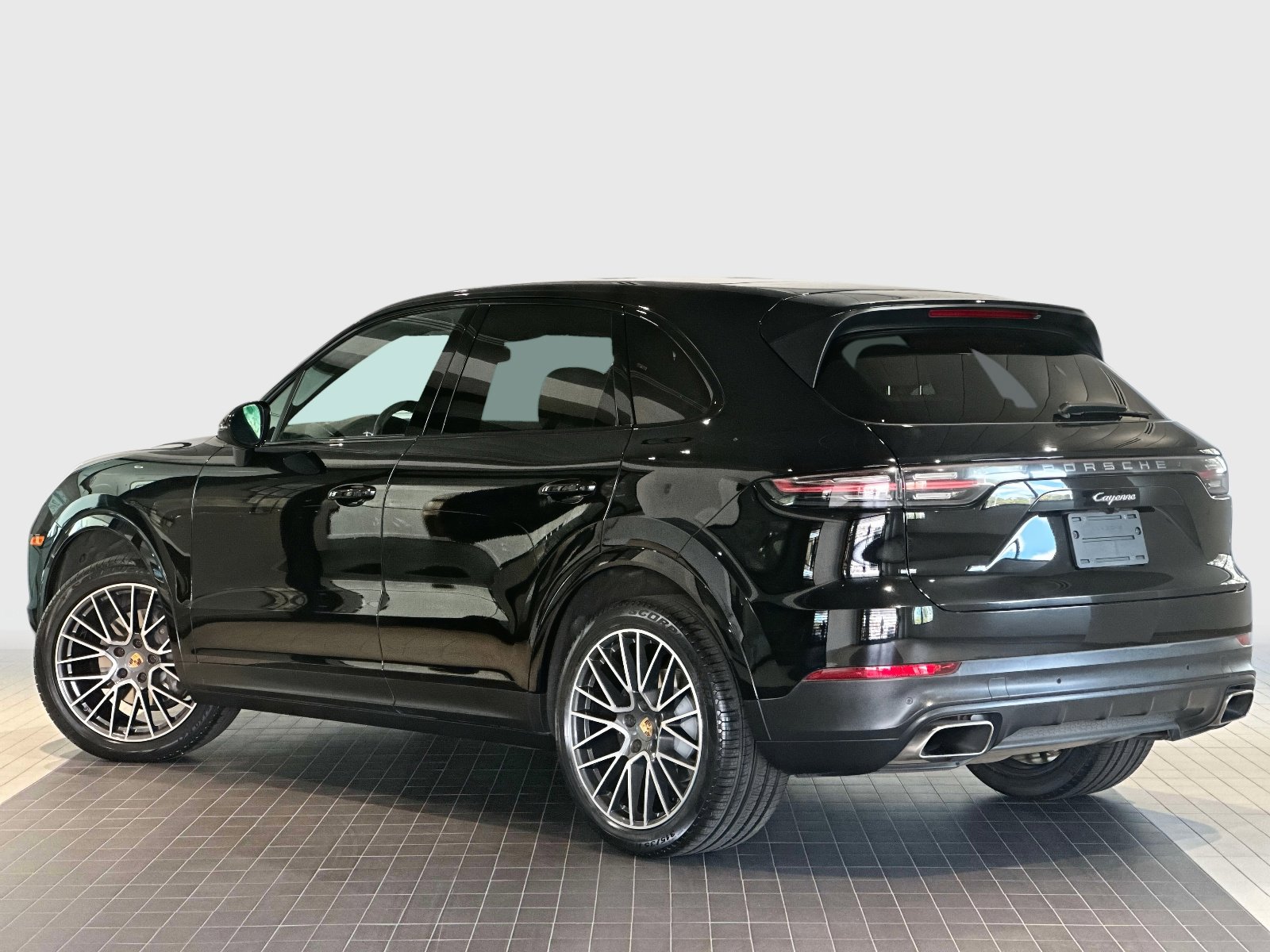 Certified 2020 Porsche Cayenne image 3