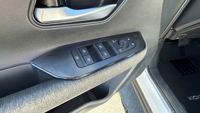 New 2026 Nissan Kicks SV w/ Cold Weather Package AWD/4WD image 19
