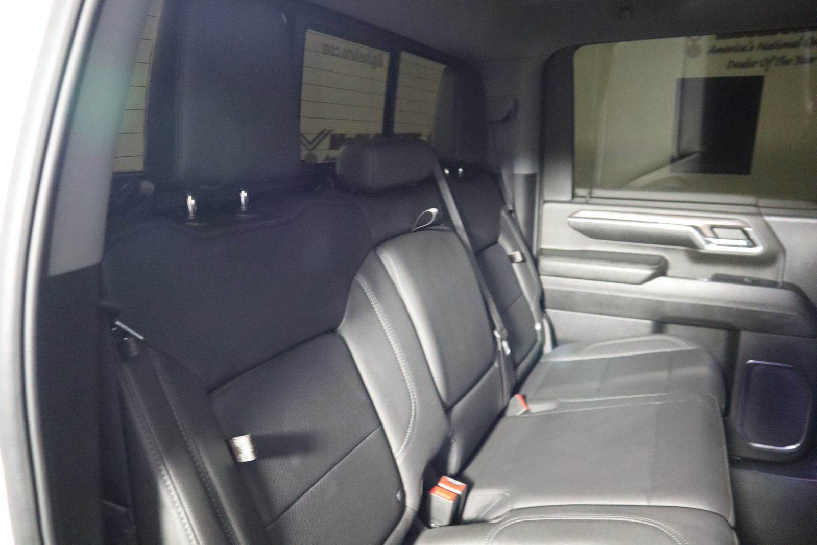 Used 2024 Chevrolet Silverado 2500 LTZ w/ LTZ Convenience Package image 57