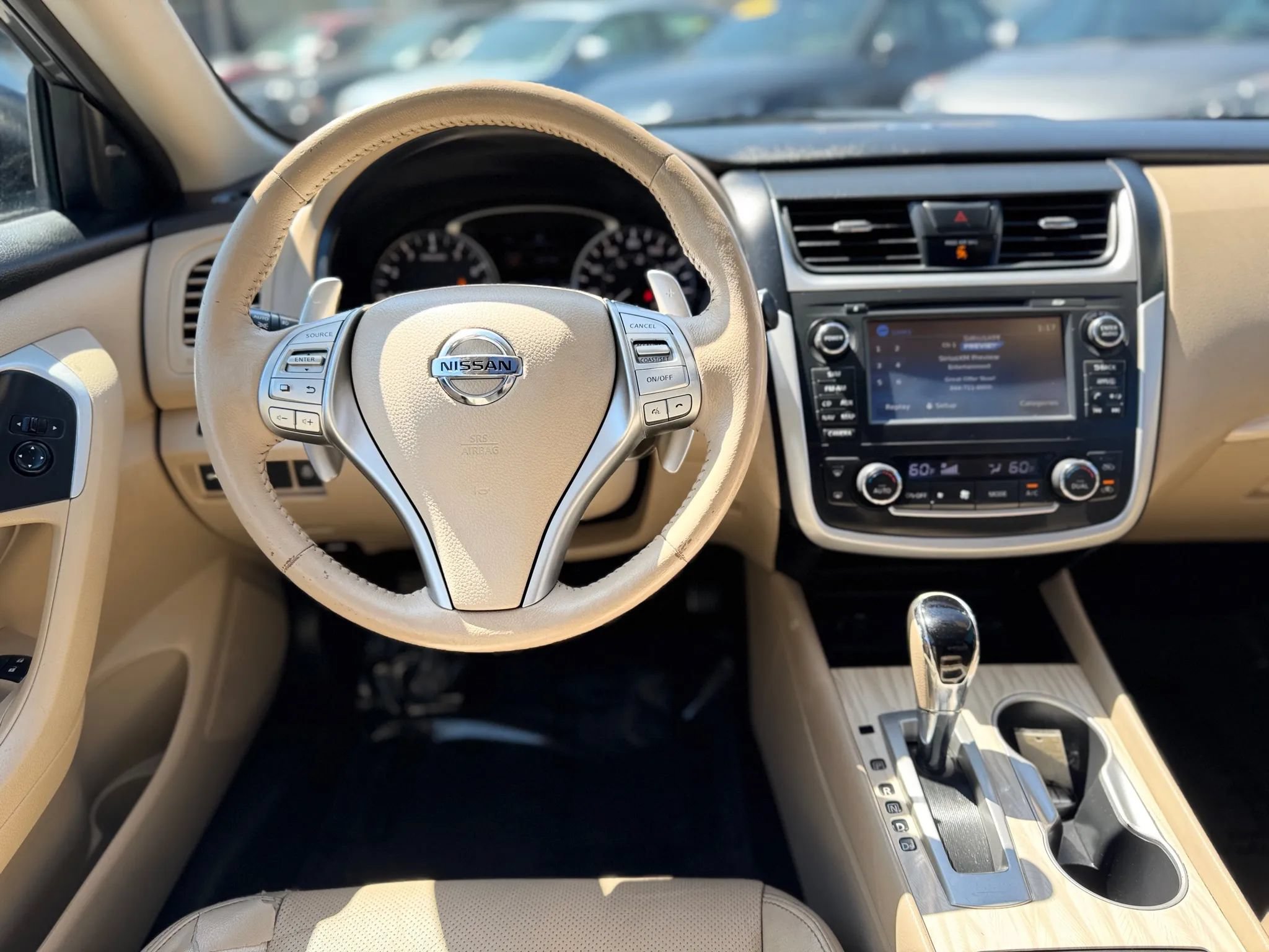 Used 2016 Nissan Altima 3.5 SL FWD image 13
