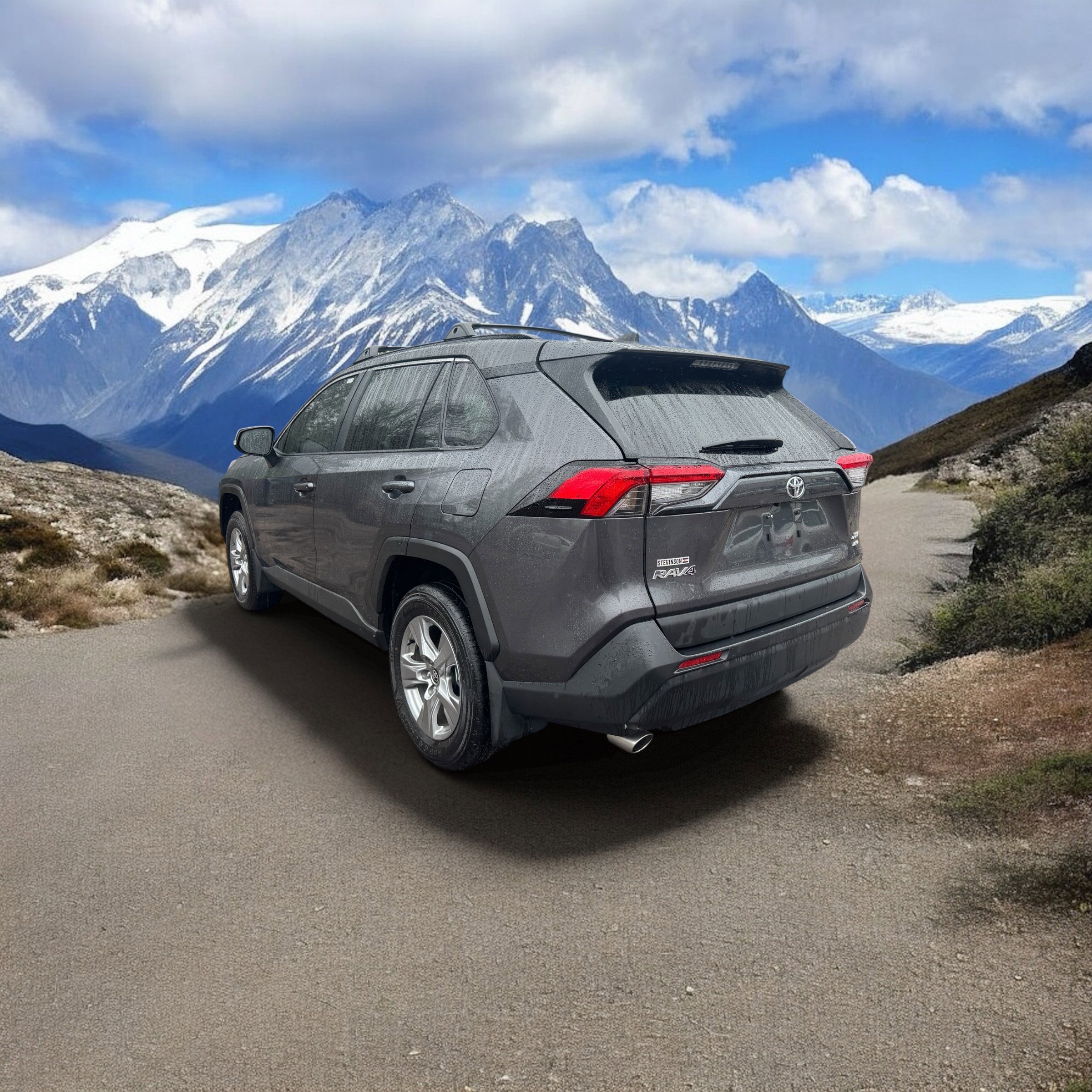 Used 2024 Toyota RAV4 XLE w/ Convenience Package AWD/4WD image 3