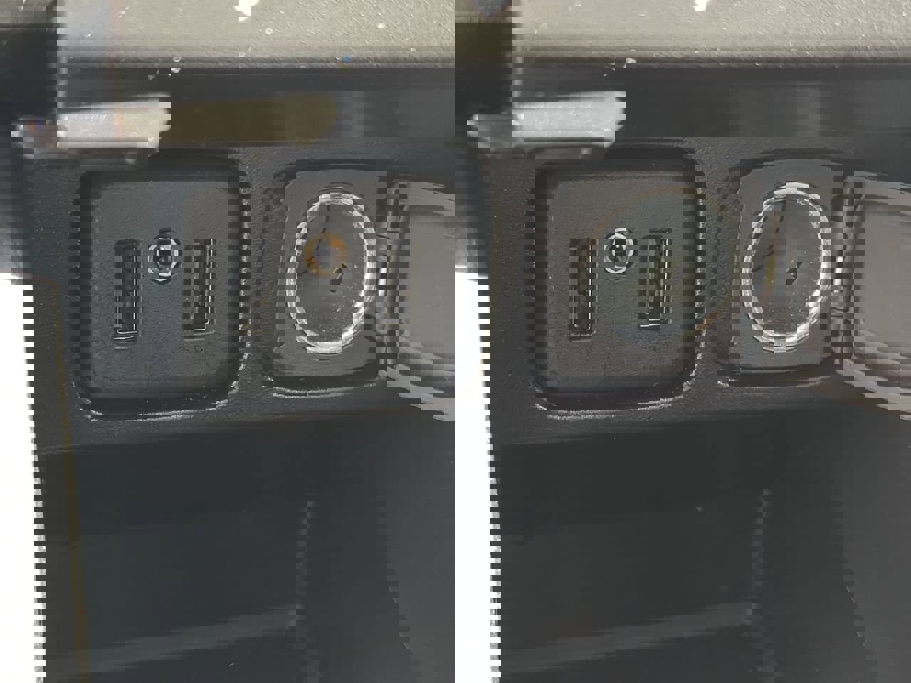 Used 2021 Buick Encore Preferred image 21