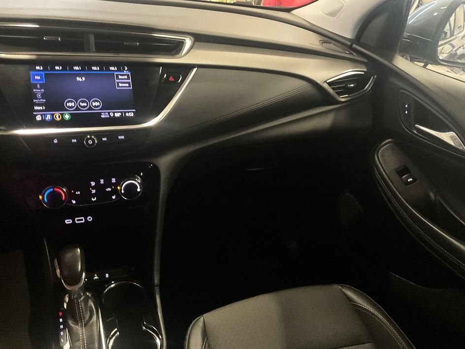 Used 2022 Buick Encore GX Preferred w/ Cold Weather Comfort Package AWD/4WD image 5