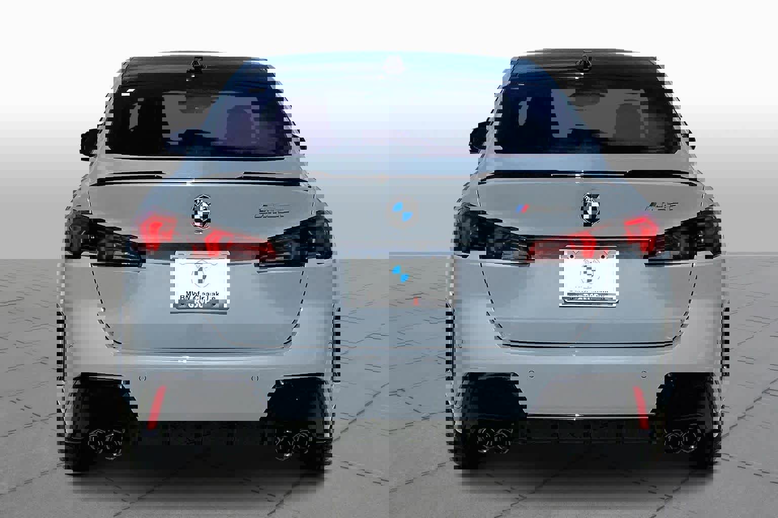 Used 2026 BMW M235i xDrive w/ Technology Package image 4