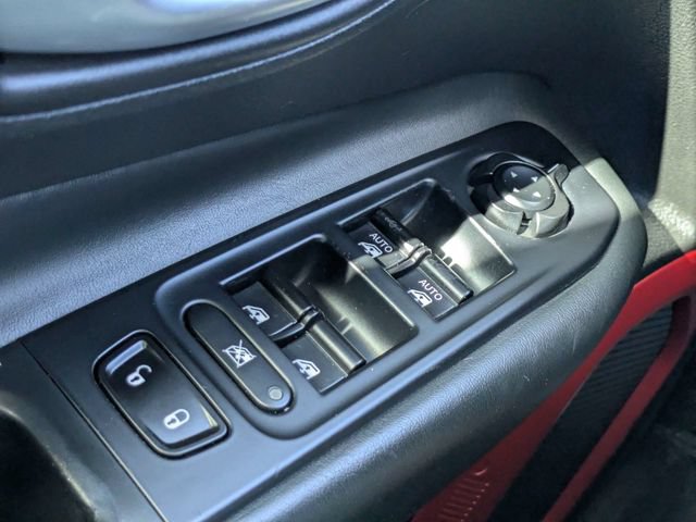 Used 2019 Jeep Renegade Trailhawk AWD/4WD image 20