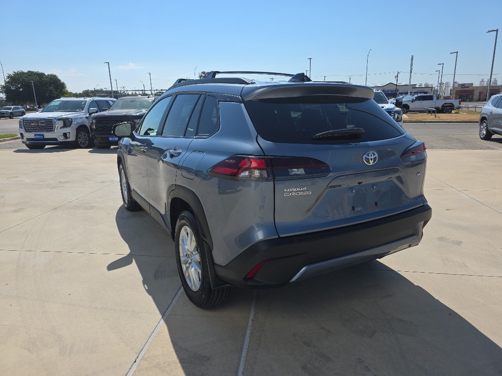 Certified 2026 Toyota Corolla Cross LE w/ Moonroof Package FWD image 16