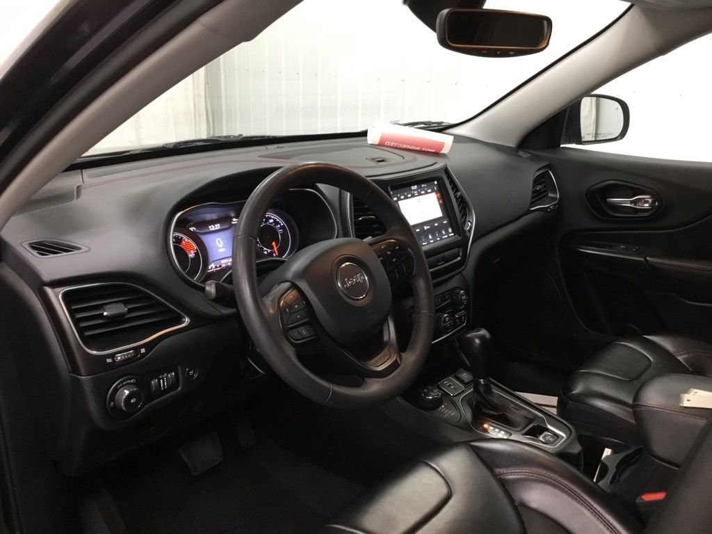 Used 2022 Jeep Cherokee Trailhawk w/ Trailer Tow Group image 11