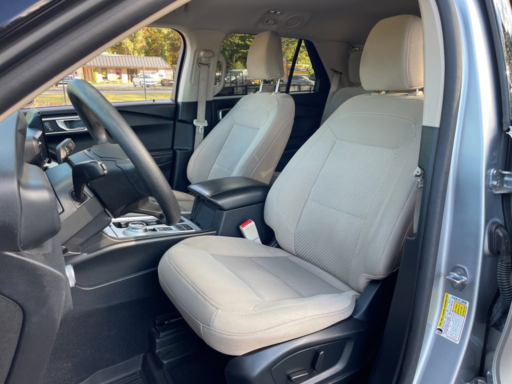 Used 2021 Ford Explorer 2WD image 18