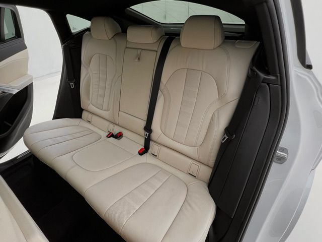 Used 2022 BMW X6 xDrive40i w/ Executive Package AWD/4WD image 15