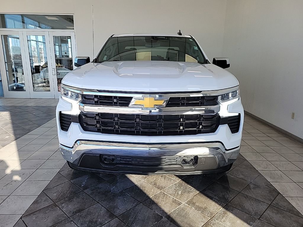 Used 2023 Chevrolet Silverado 1500 LT image 3