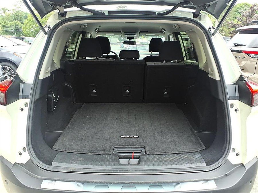 Used 2023 Nissan Rogue SV AWD/4WD image 10