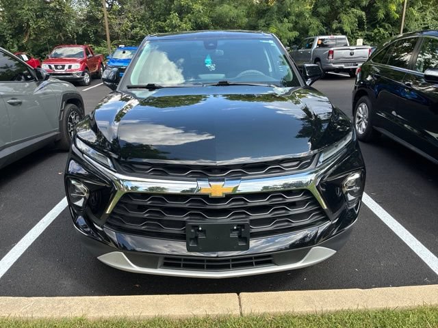 Used 2023 Chevrolet Blazer LT w/ Driver Confidence Package FWD image 2